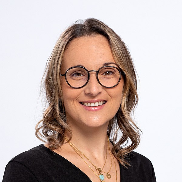 VERA BRÁS SIMÕES